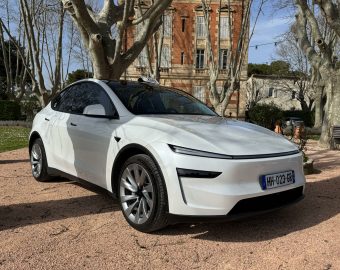 tesla Y